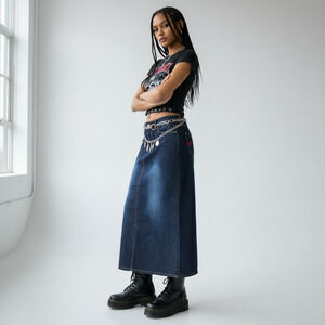 Goddess trend size 30x36 dark wash faded denim maxi skirt